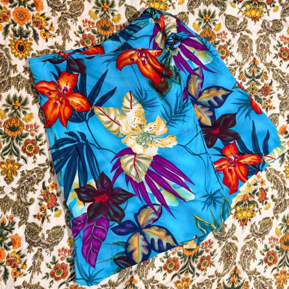 1980s Vintage Tropical Floral Rayon Shorts Skort Blue Made in USA - Large